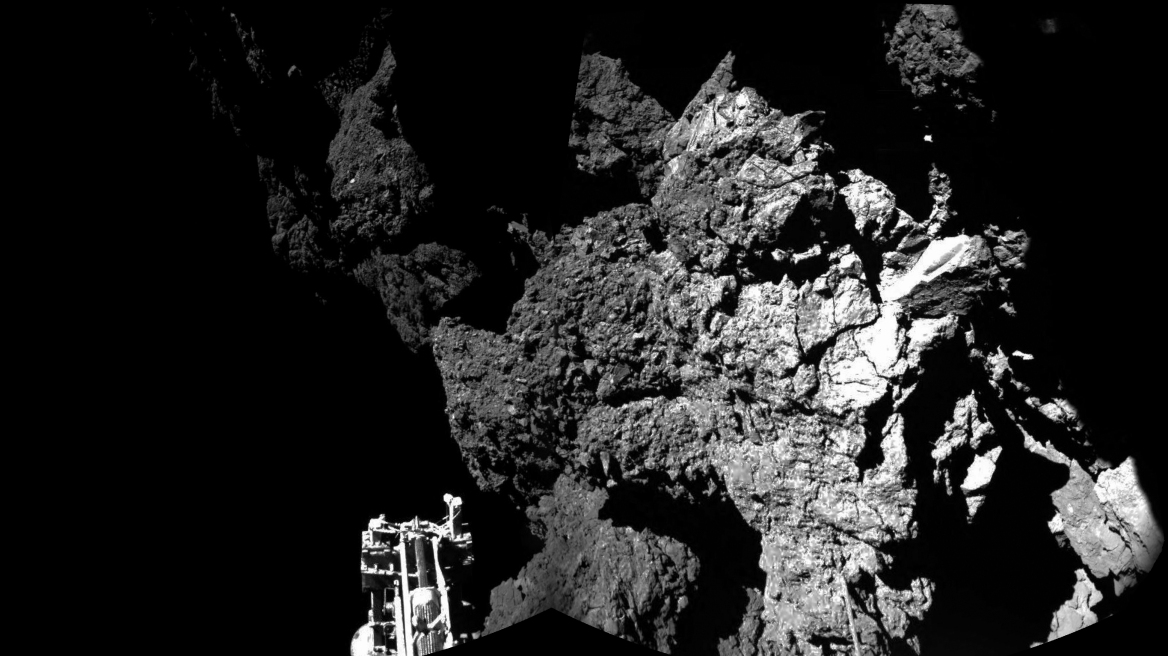Αποστολή «Ροζέτα»: Το Philae «μύρισε» οργανικά μόρια στην επιφάνεια του κομήτη